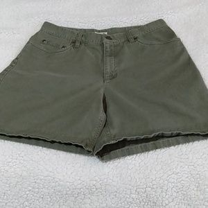 Jones Sport Denim Shorts – Army‎ Green – Women Size 8